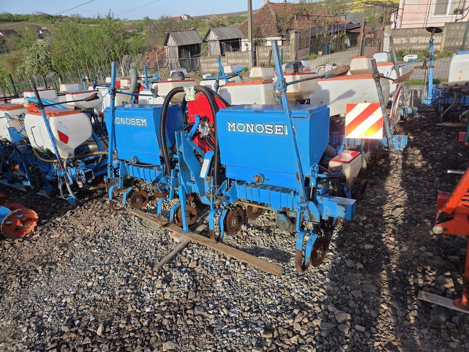 Semanatoare Porumb Monosem PNU 4  Sire