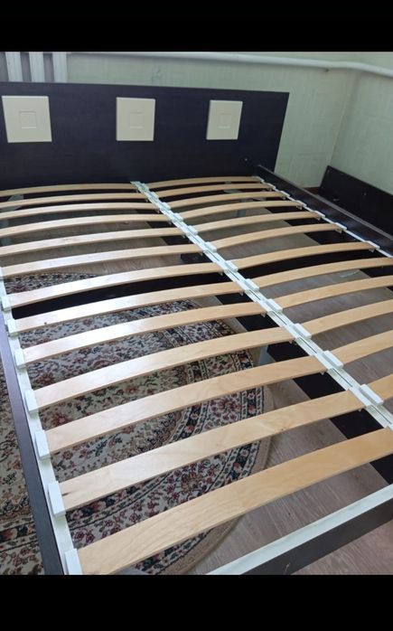 Тахта в хорошем состоянии