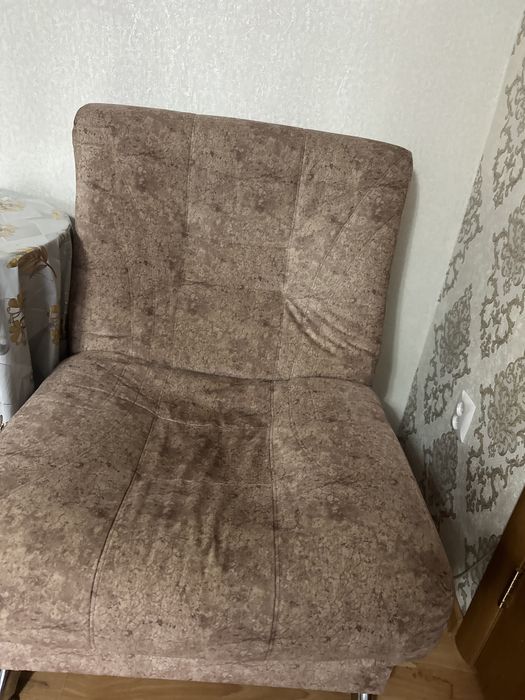 Очень удобный диван и кресло