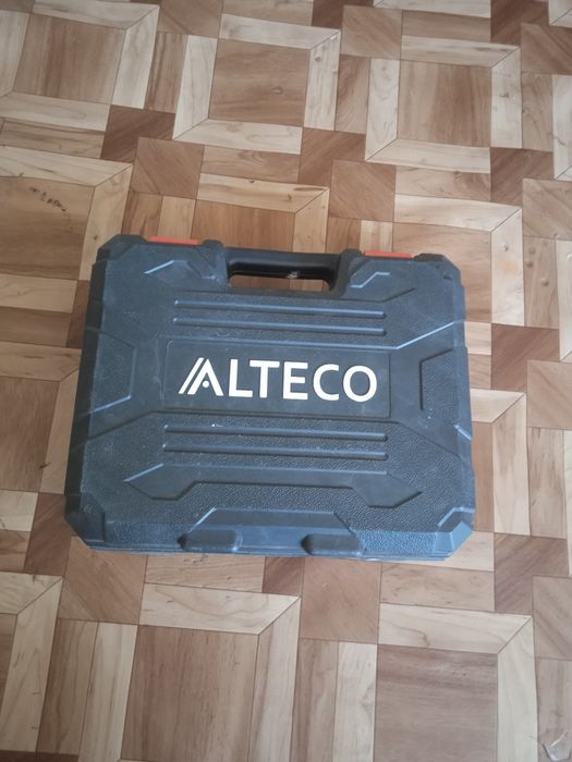 Продам шуруповерт