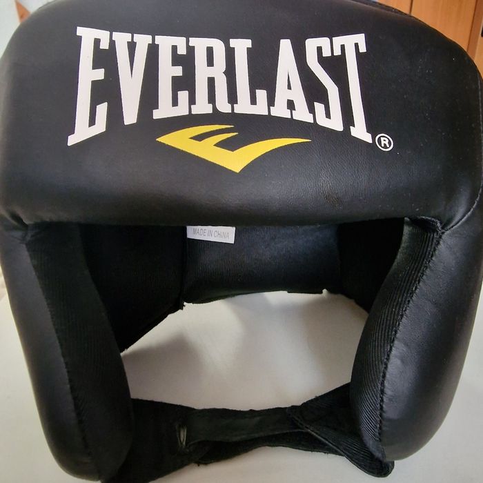 Набор для ММА, возможно отдельно.