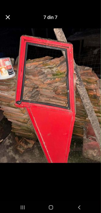 Cabina tractor pe aripi