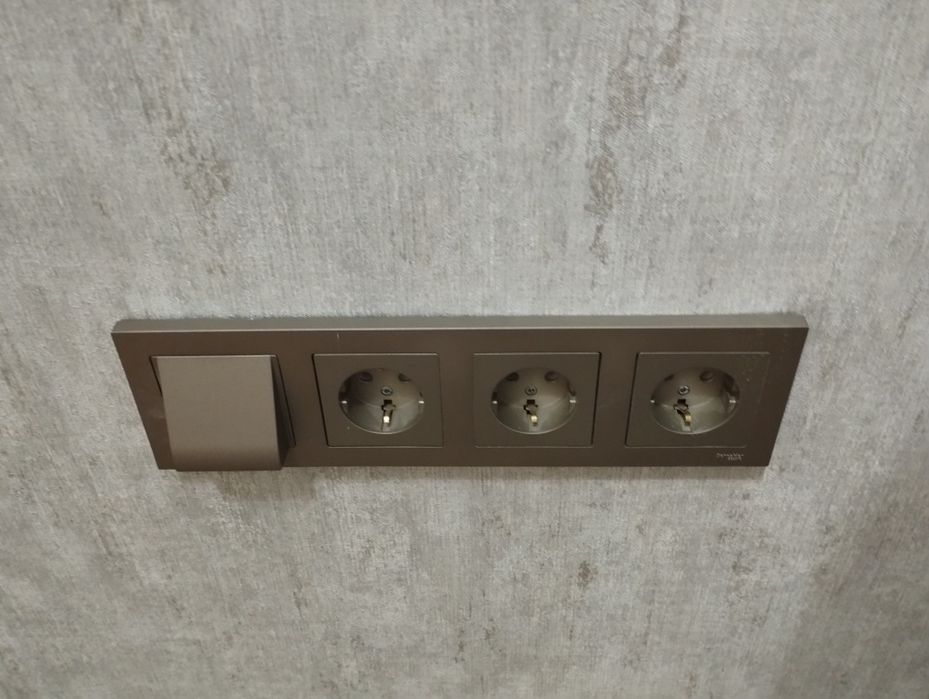 Клею обои, галтели