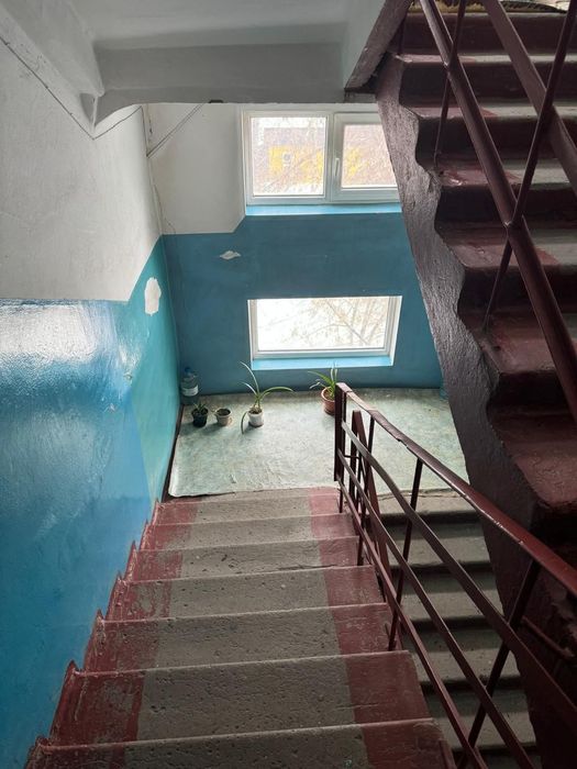 Продам 3 ком квартиру район Уюта