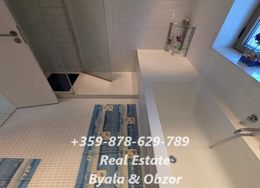 Продава се Двустаен апартамент в Обзор - 66 кв.м за 1208 €/кв.м - Снимка #13