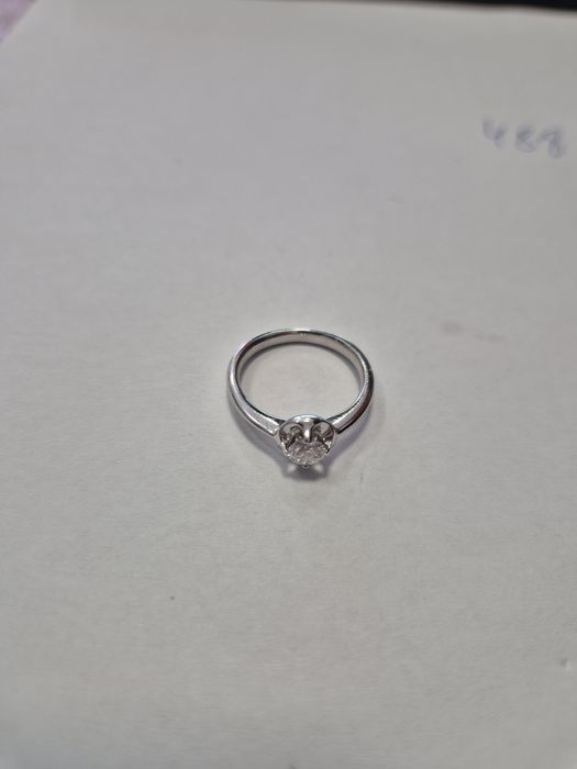 Пръстен с диамант 3.5гр. 18 Кт