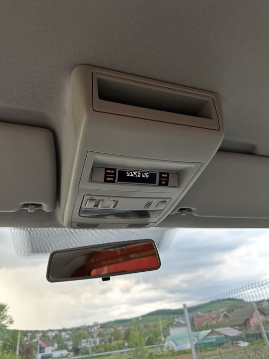 VW T5 Transporter, 2011 Camioneta Lada 3m, 2.0 TDI-102 cp, Prelata