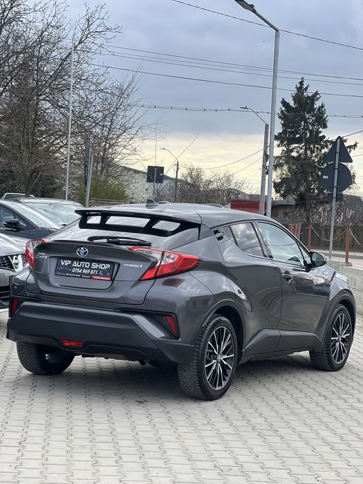 Toyota C-HR HYBRID 2018 / 1.8 hibrid 122 CP/ EURO 6/ incalzire/ piele/ distinctive/ distronic/ parcare automata/ PARC AUTO