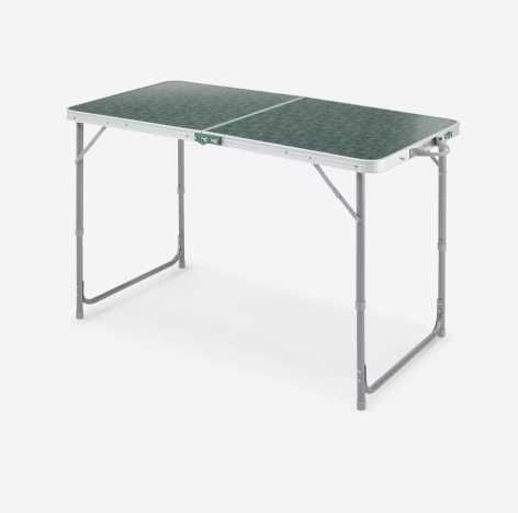 Masă pliantă Decathlon pentru camping