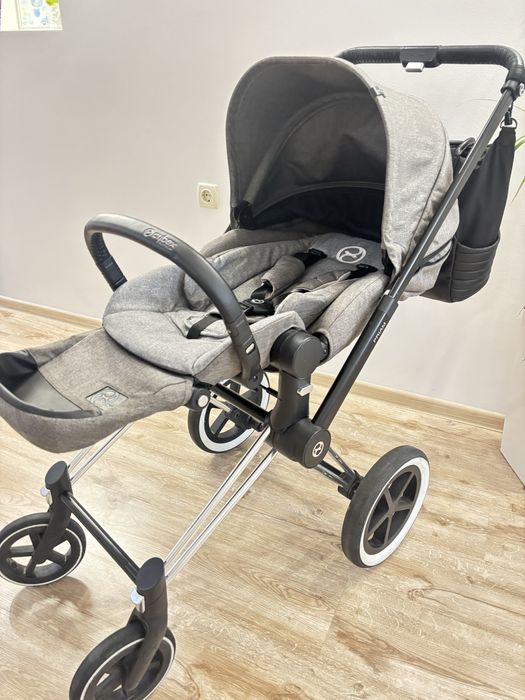 Бебешка количка Cybex Priam -шаси + седалка ТОП състояние