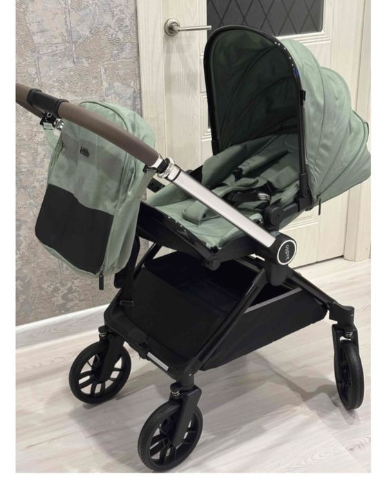 Продам детскую каляску 2в 1