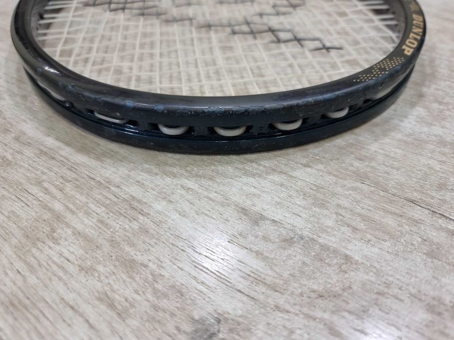 Легендарна тенис ракета Dunlop Max 200G Pro