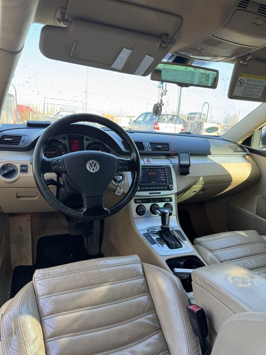 Vând Volkswagen Passat B6