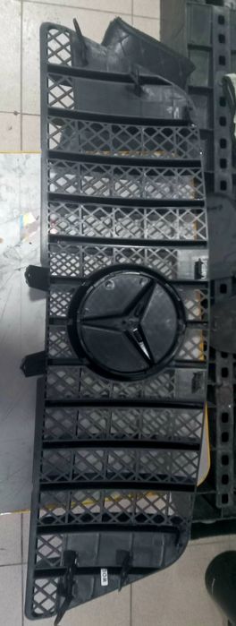 РЕШЕТКА НА Mercedes ML w164