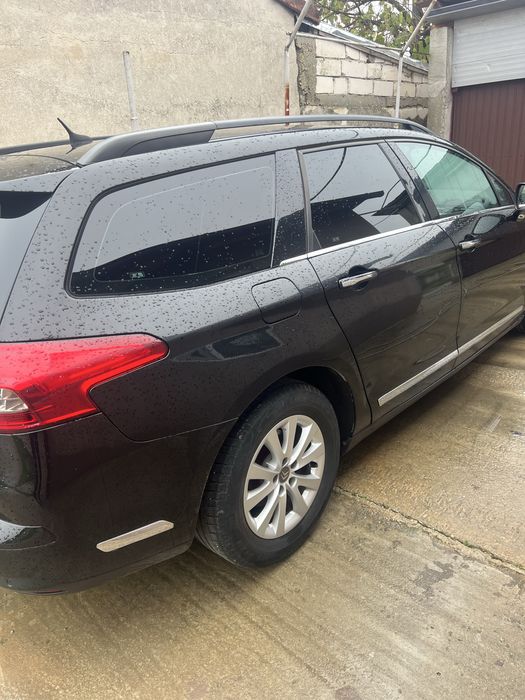 De vanzare  Citroen c5 an fabr. 2014 motor 1.6 hdi 115cp