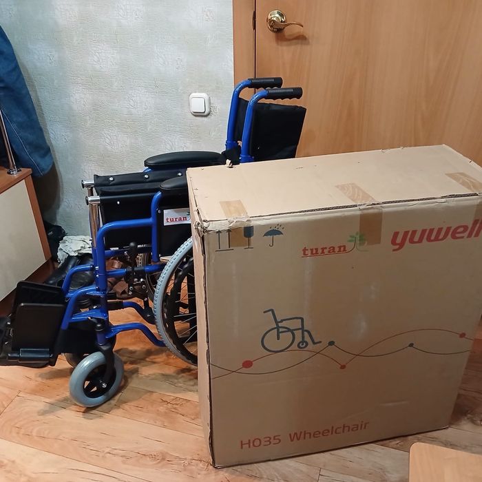 Продам инвалидную коляску