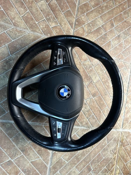 Volan complet cu airbag BMW X5 G05 cu vibratie si distronic