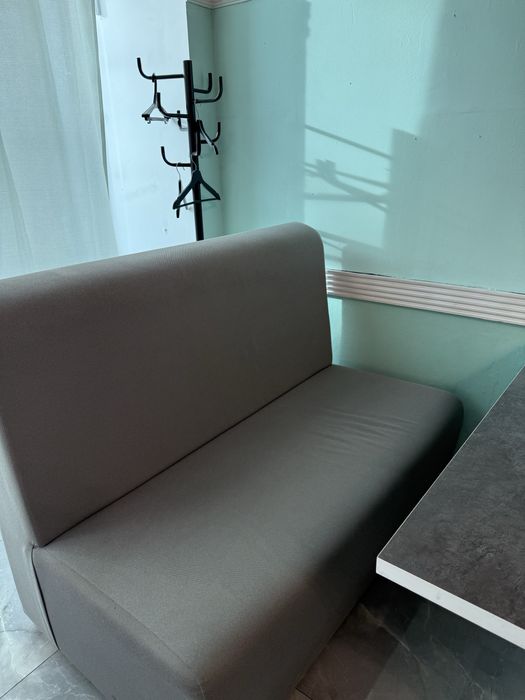 Диваны для кафе и прочего, столы