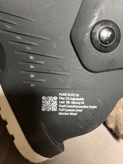 Дамски ски обувки Rossignol