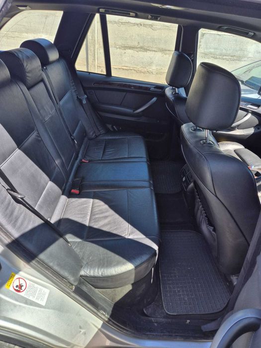 Dezmembram BMW X5 E53 3.0 D 218 cp automat