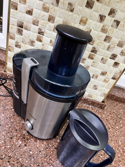 Соковыжималка Bosch-700w