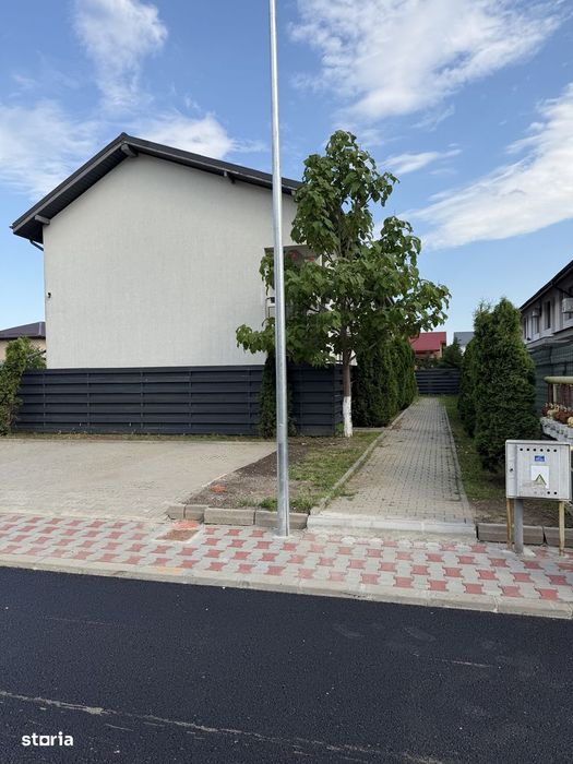 Vila/Casa insiruita Bragadiru 132 mp 97 mp Utili Proprietar