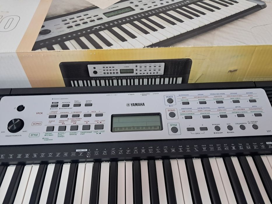 Синтезатор Yamaha YPT-270.