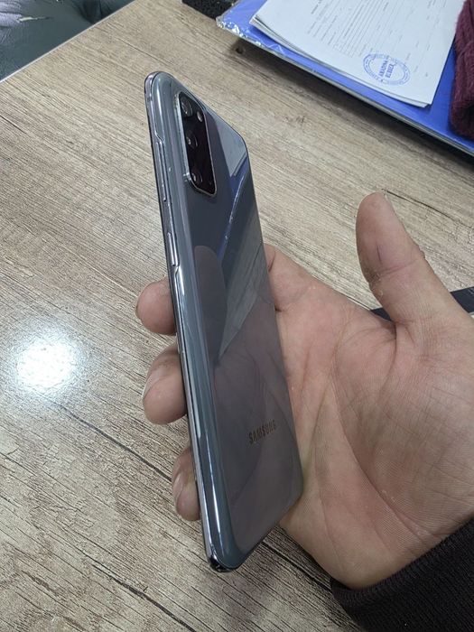 Samsung  Galaxy s20