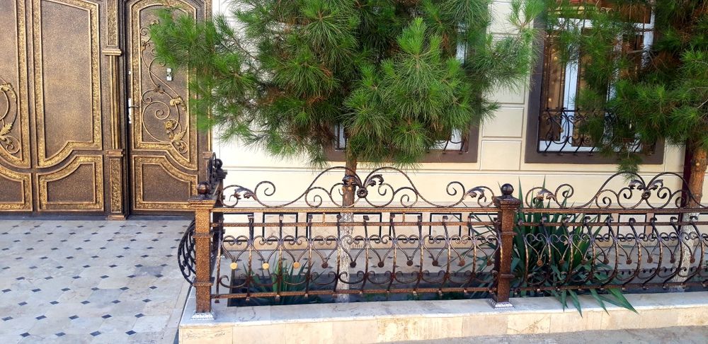 Участка сотилади. Шахар марказида тайёр ва шинам