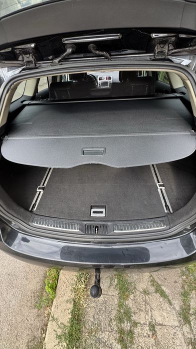 Щора и Мрежа за багажник Toyota Avensis T27