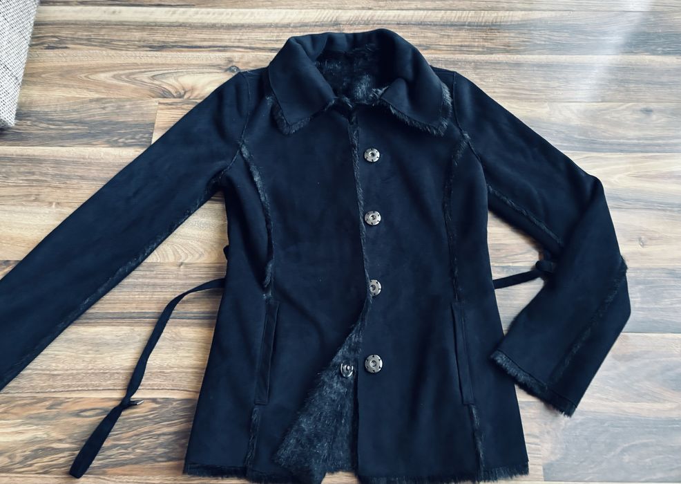 Jachetă de iarna cu 2 feti marimea Xs