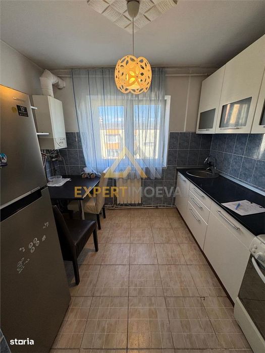 Apartament 2 camere de vanzare, Str. Petru Rares