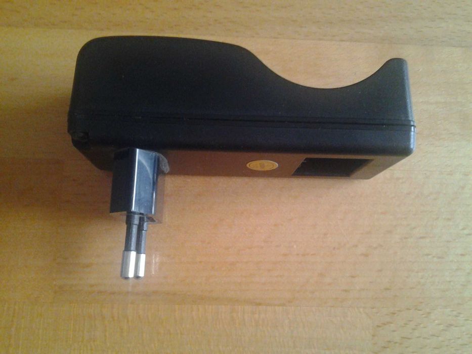 Heitech | incarcator acumulatori | AA