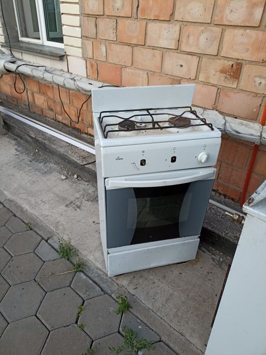Продам две газовые плиты