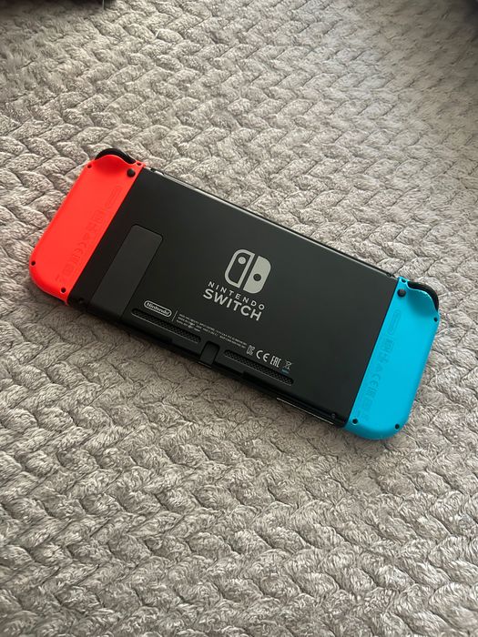 Nintendo switch чисто нов неизползван