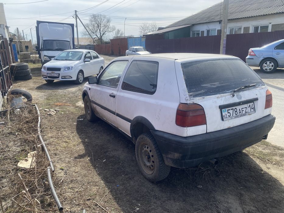 Продам срочно автомобиль