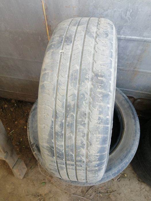 Продам 2 резины срочно!!!