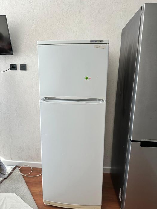 Продам холодилник Атлант стиралка LG