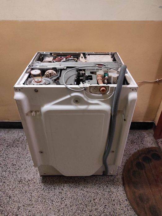 Пералня със сушилня  Zanussi Turbodry Wds 832c