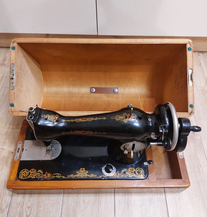 Ръчна шевна машина "Калинина"