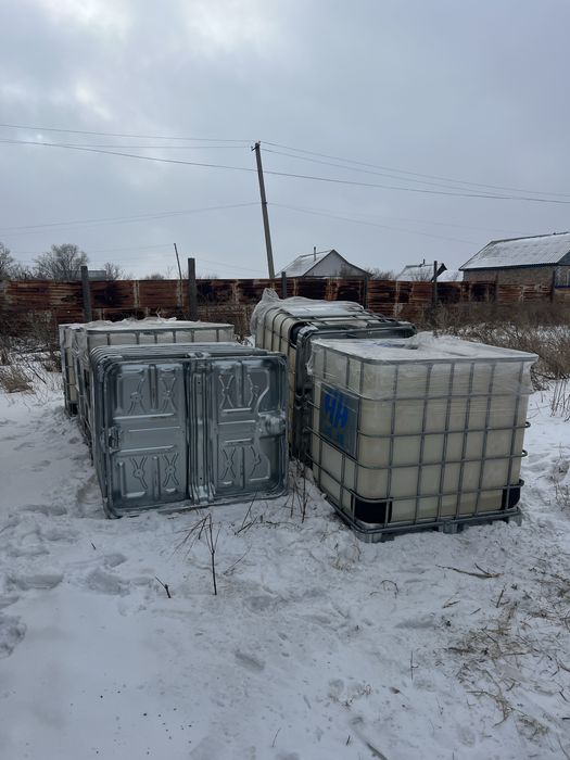 Продам пластиковые кубы в каркасе