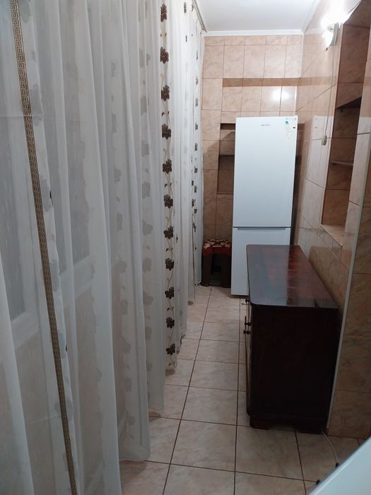 Închiriez apartament 2 camere