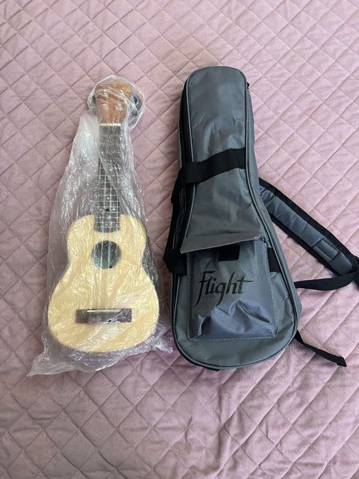 Укулеле Flight + чехол | в идельном состояний