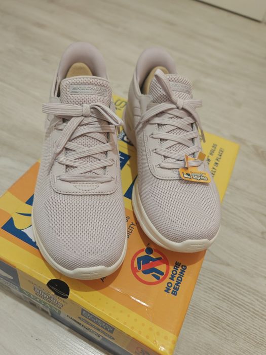 Adidasi Skechers noi, cu eticheta - 39
