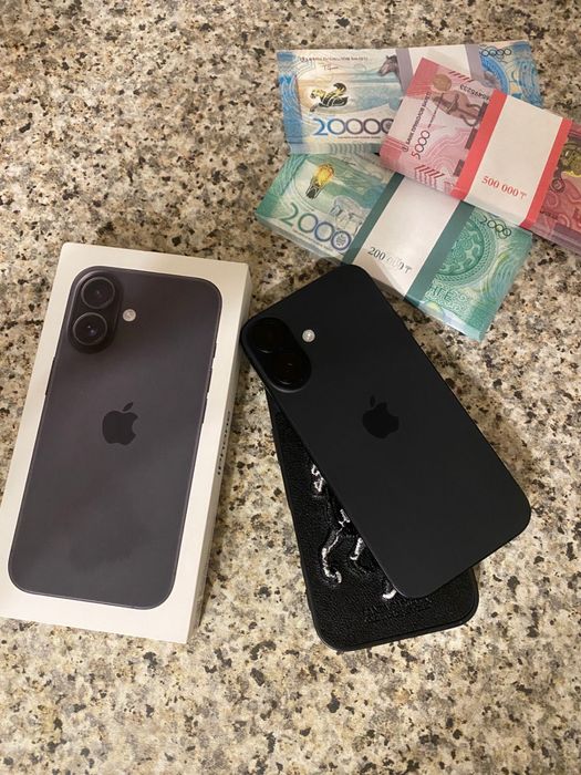 продам iPhone 16 срочно.