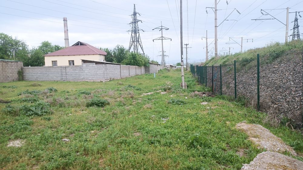 Земельный участок