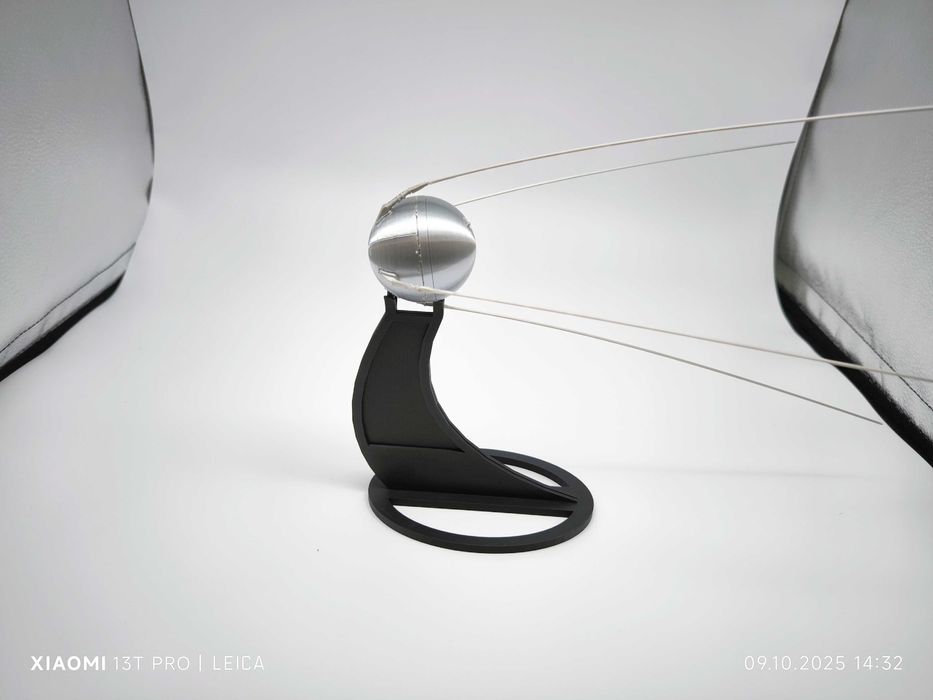 Спутник-1, модель первого космического спутника