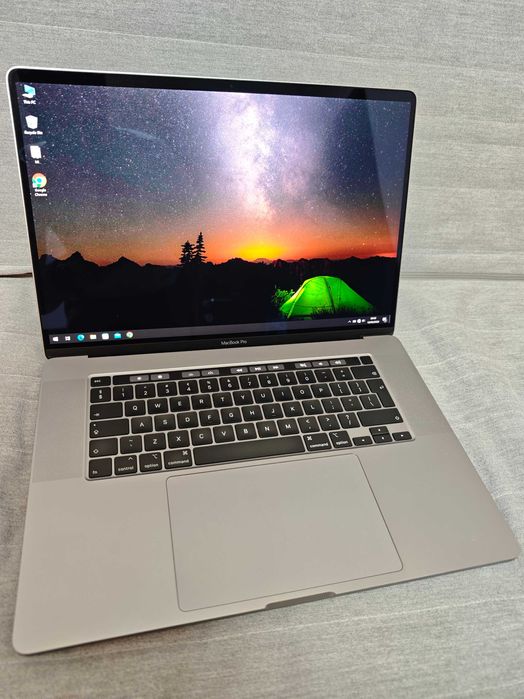 MacBook Pro 16 inch 2019 i9 2,3GHz 32GB 1TB video 4GB A2141 spacegary