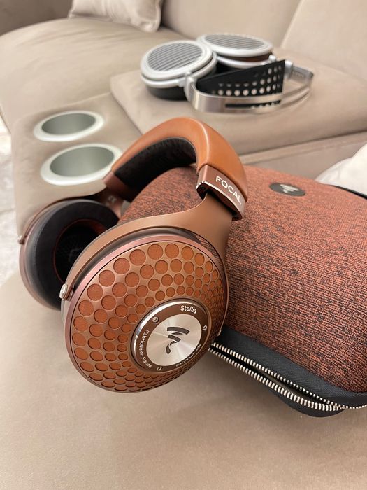 Căști hi-fi FOCAL Stellia ca noi !
