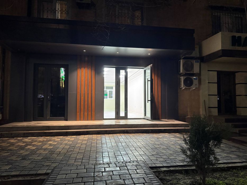 Офис (магазин)на метро Буюк ипак йули